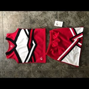 NWT Chasse Contender Cheer Uniform. Youth Medium.